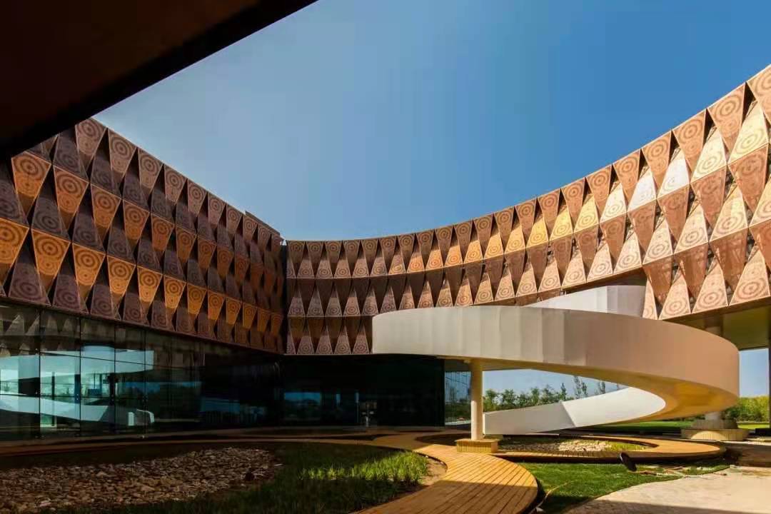 1613984503707881.jpg 685018253379ef4232650335146f53a.jpg